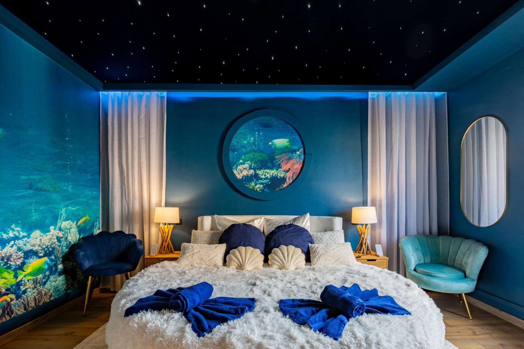 Lit Rond Tres Grand Et Confortable - Garage Possible Ou Parking Gratuit Rue - Gare 2 Min Et Ville 4 Min En Tram - Ciel Etoile - Netflix Videoprojecteur - Luxe Et Evasion Strasbourg Luaran gambar