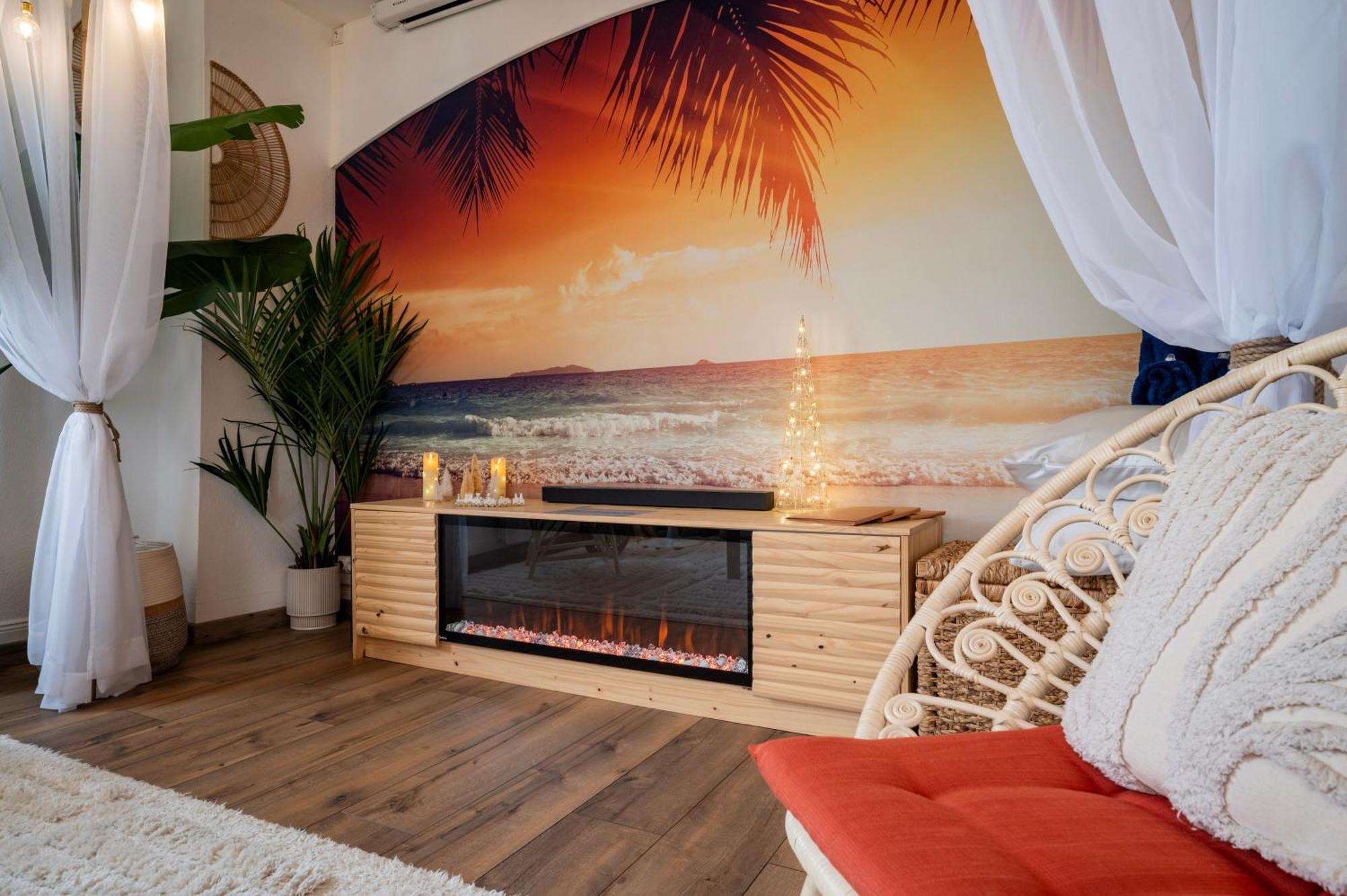 Lit Rond Tres Grand Et Confortable - Garage Possible Ou Parking Gratuit Rue - Gare 2 Min Et Ville 4 Min En Tram - Ciel Etoile - Netflix Videoprojecteur - Luxe Et Evasion Strasbourg Luaran gambar